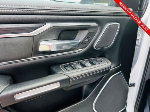 Used 2023 RAM 1500 Laramie AWD/4WD image 14