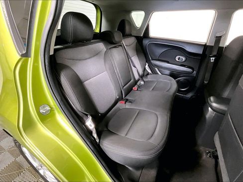 Used 2017 Kia Soul + image 25