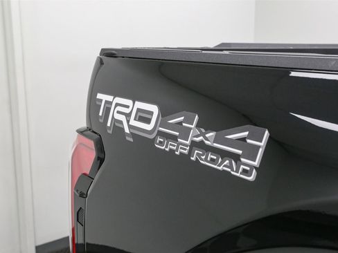 New 2025 Toyota Tundra Platinum AWD/4WD image 9