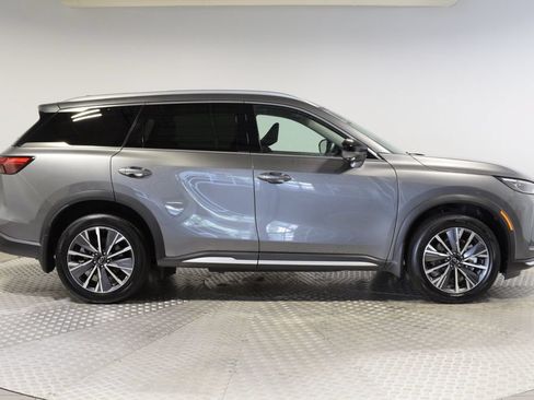 Certified 2026 INFINITI QX60 Luxe w/ Family Package AWD/4WD image 3