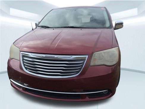 Used 2012 Chrysler Town & Country Touring-L w/ Entertainment Group #2 image 2