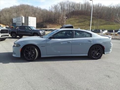 Certified 2022 Dodge Charger R/T w/ Blacktop Package RWD image 3