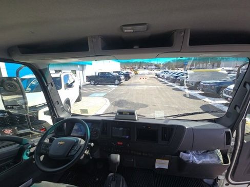 New 2025 Chevrolet Low Cab Forward 5500 XD image 21