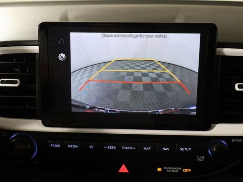 Used 2022 Hyundai Venue Limited FWD image 42