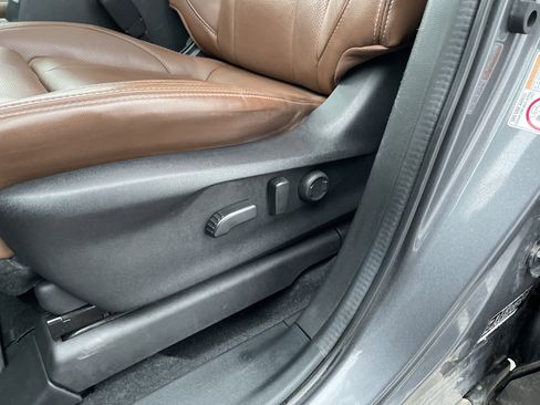 Used 2020 Subaru Ascent Touring image 14