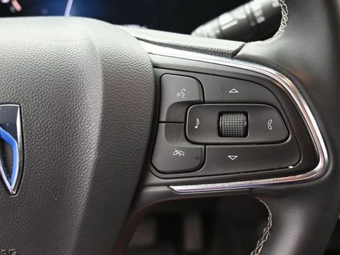 Used 2025 Buick Encore GX Preferred AWD/4WD image 26
