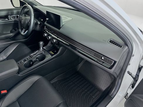 Used 2024 Honda Civic Sport Touring image 29