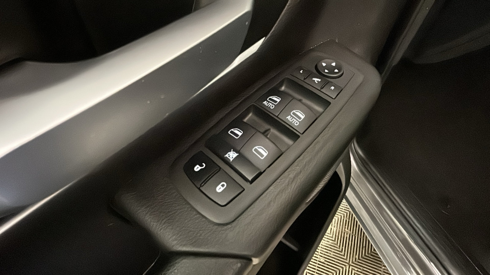 Used 2023 RAM 1500 Big Horn AWD/4WD image 13
