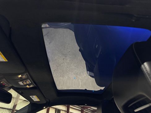 Used 2017 Mercedes-Benz SL 63 AMG image 38