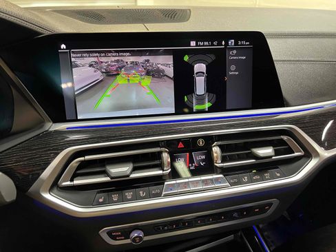 Used 2020 BMW X7 xDrive40i w/ M Sport Package image 9