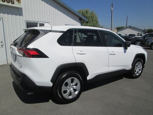 Used 2023 Toyota RAV4 LE AWD/4WD image 6