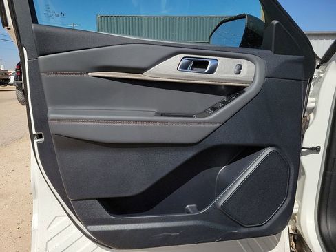 New 2026 Ford Explorer Active w/ Active Comfort Package image 18