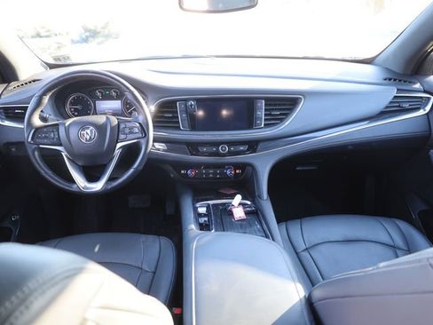 Used 2023 Buick Enclave Essence AWD/4WD image 22
