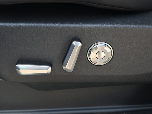 New 2026 Lincoln Navigator L Reserve w/ Jet Appearance Package AWD/4WD image 26