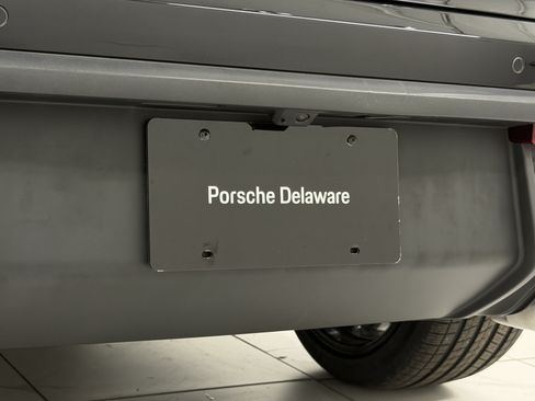 Used 2023 Porsche Macan S AWD/4WD image 64