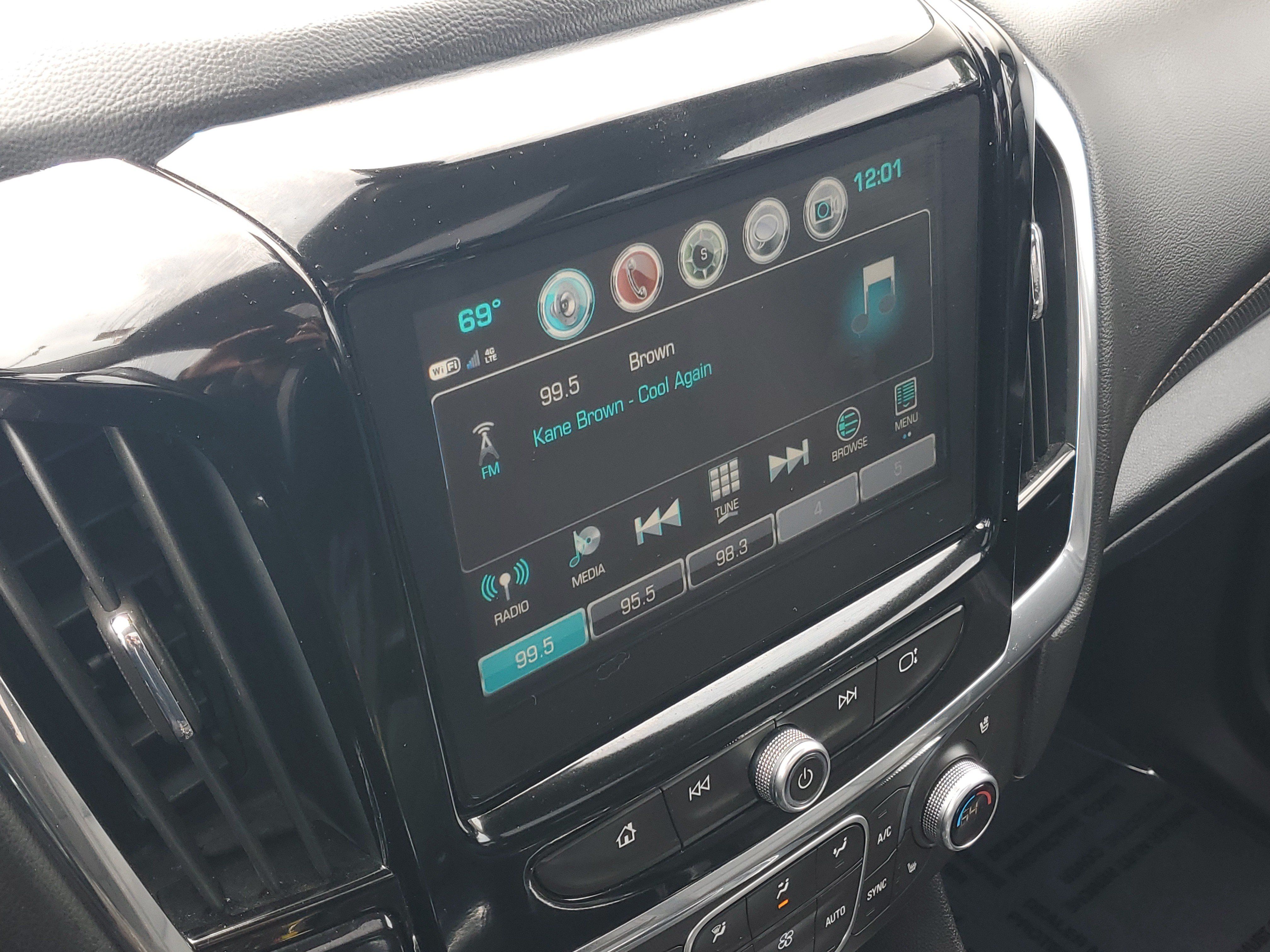 Used 2018 Chevrolet Traverse Premier w/ Driver Confidence II Package FWD image 30