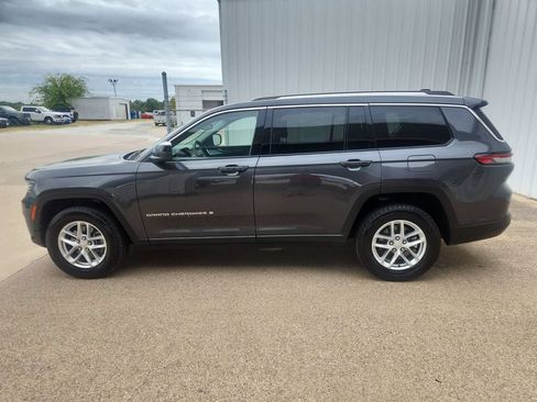 Used 2022 Jeep Grand Cherokee L Laredo w/ Luxury Tech Group I AWD/4WD image 5