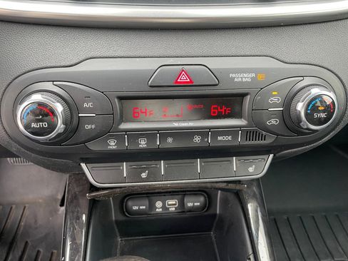 Used 2016 Kia Sorento EX image 21