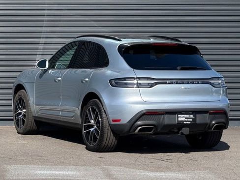Used 2025 Porsche Macan AWD/4WD image 3