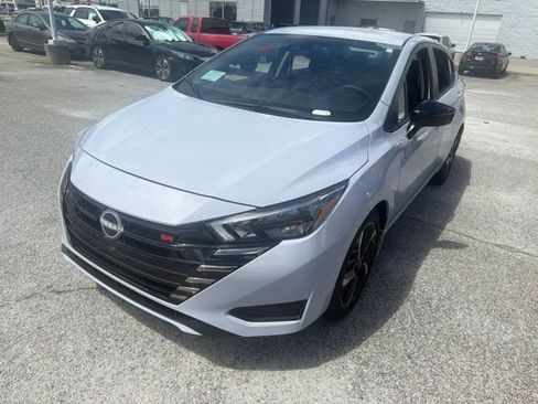 Used 2025 Nissan Versa SR w/ Trunk Package FWD image 16
