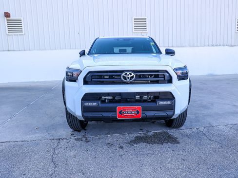 Certified 2025 Toyota 4Runner Limited image 3