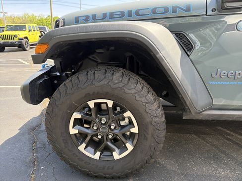 Certified 2025 Jeep Wrangler Unlimited Rubicon 4xe AWD/4WD image 36