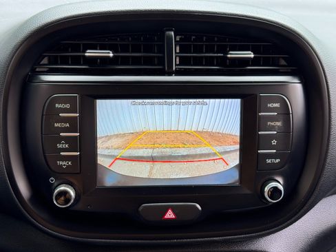 Used 2021 Kia Soul LX FWD image 23