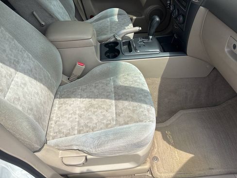 Used 2008 Kia Sorento 4WD image 4