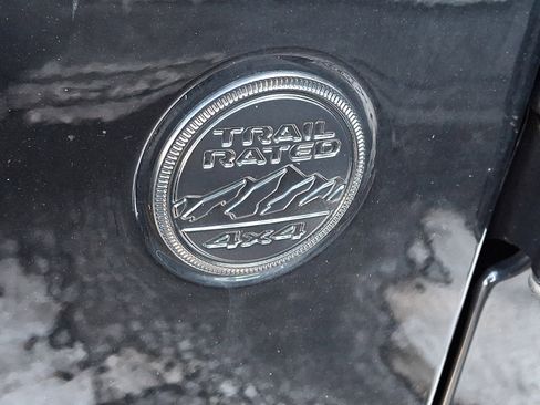 Certified 2022 Jeep Gladiator Sport image 10