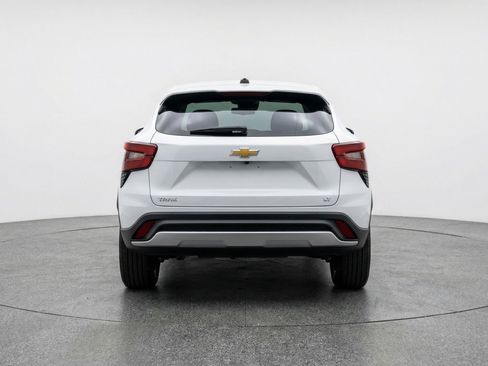 Used 2025 Chevrolet Trax LT w/ LT Convenience Package image 7