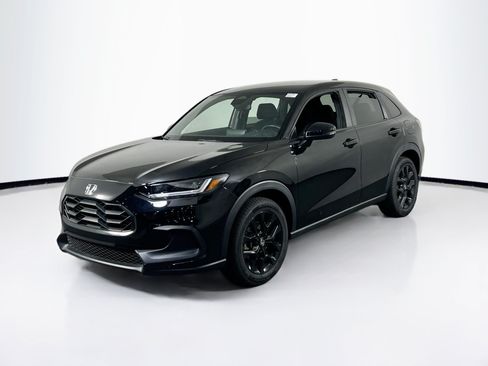 Used 2023 Honda HR-V Sport image 1