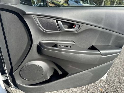 Used 2023 Hyundai Kona SEL image 15