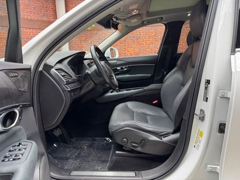 Used 2020 Volvo XC90 T6 Momentum image 23