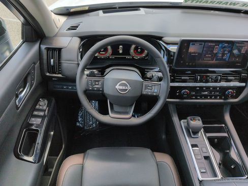 New 2026 Nissan Pathfinder Platinum w/ Cargo Package FWD image 20