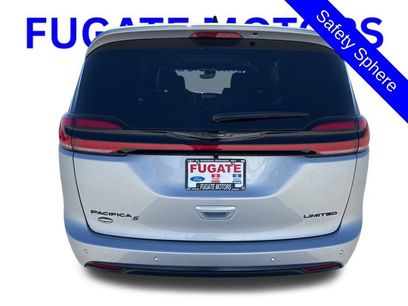New 2026 Chrysler Pacifica Limited