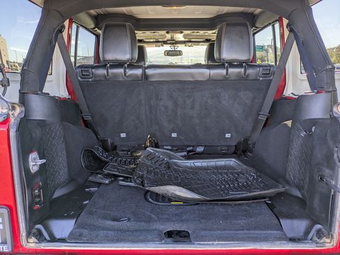 Used 2018 Jeep Wrangler Unlimited Sport image 27