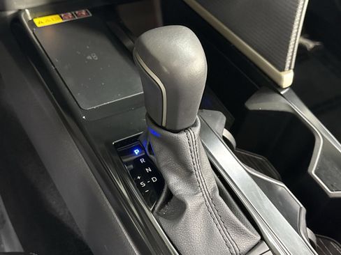 Used 2025 Toyota Camry SE image 26