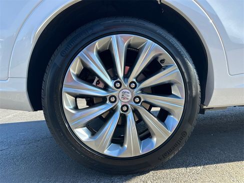 Used 2025 Buick Envista Avenir image 18