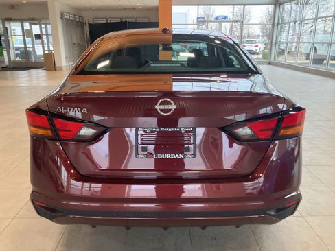 Used 2025 Nissan Altima 2.5 SV image 6