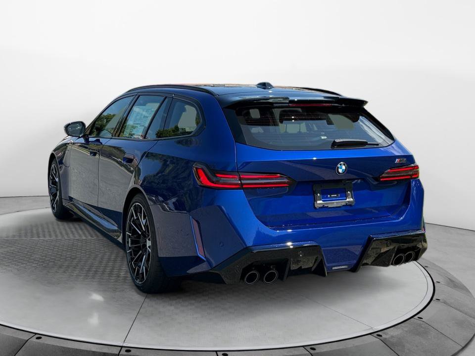 New 2027 BMW M5 Touring AWD/4WD image 5