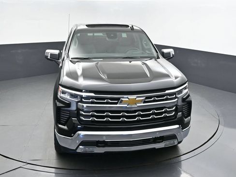 Used 2026 Chevrolet Silverado 1500 LTZ w/ LTZ Premium Package AWD/4WD image 42