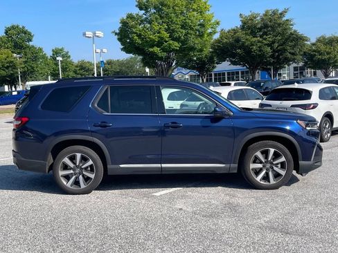 Used 2023 Honda Pilot Elite image 4