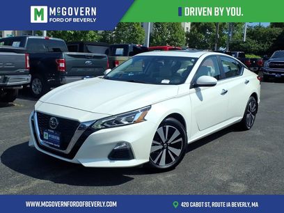 Used 2021 Nissan Altima 2.5 SV w/ SV Premium Package