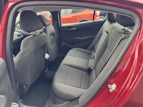 Used 2017 Chevrolet Cruze LT w/ Convenience Package FWD image 16
