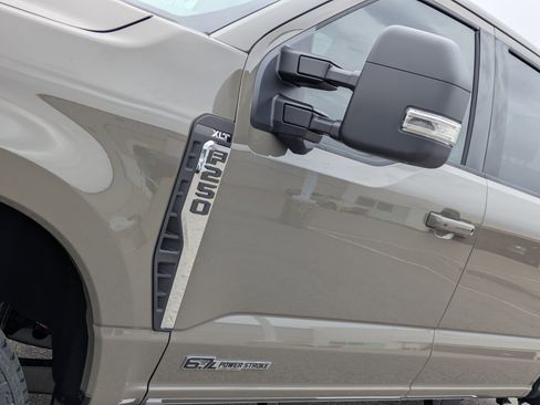 New 2026 Ford F250 XLT w/ XLT Premium Package image 36