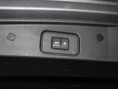 Used 2023 Nissan Pathfinder SL w/ SL Premium Package image 11