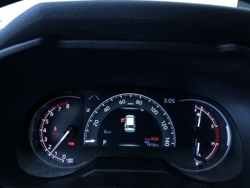 Certified 2025 Toyota RAV4 LE image 30