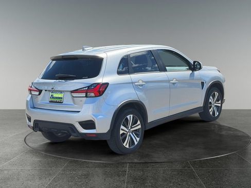 Used 2025 Mitsubishi Outlander Sport AWD image 9