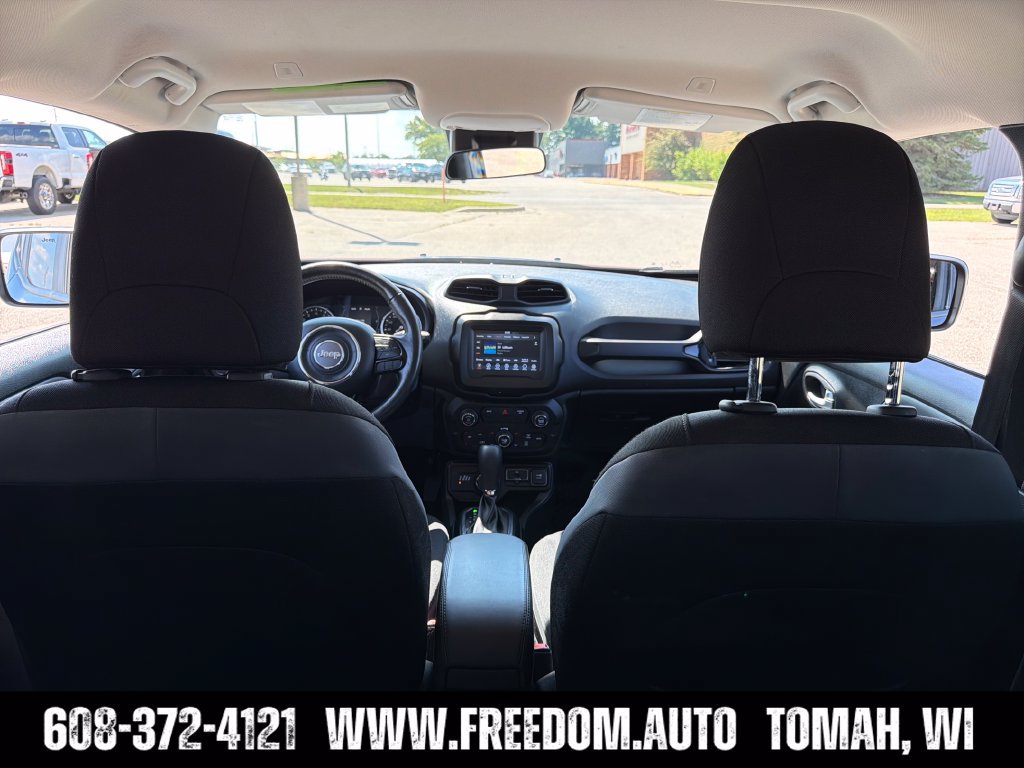 Used 2020 Jeep Renegade Altitude AWD/4WD image 28