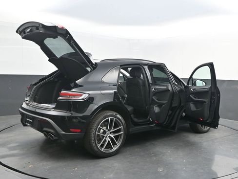 New 2026 Porsche Macan image 44